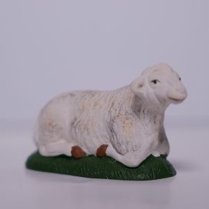 Mouton couché